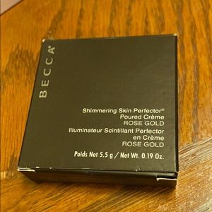 Becca cosmetics rose gold highlighter